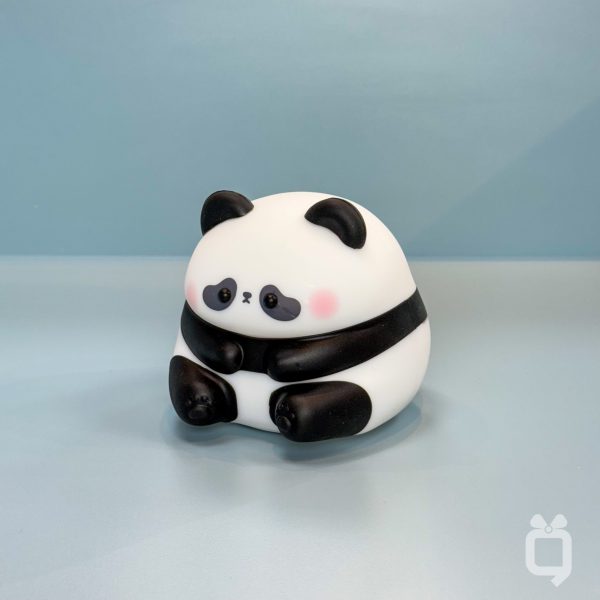 چراغ خواب سیلیکونی پاندا نشسته - تصویر 1