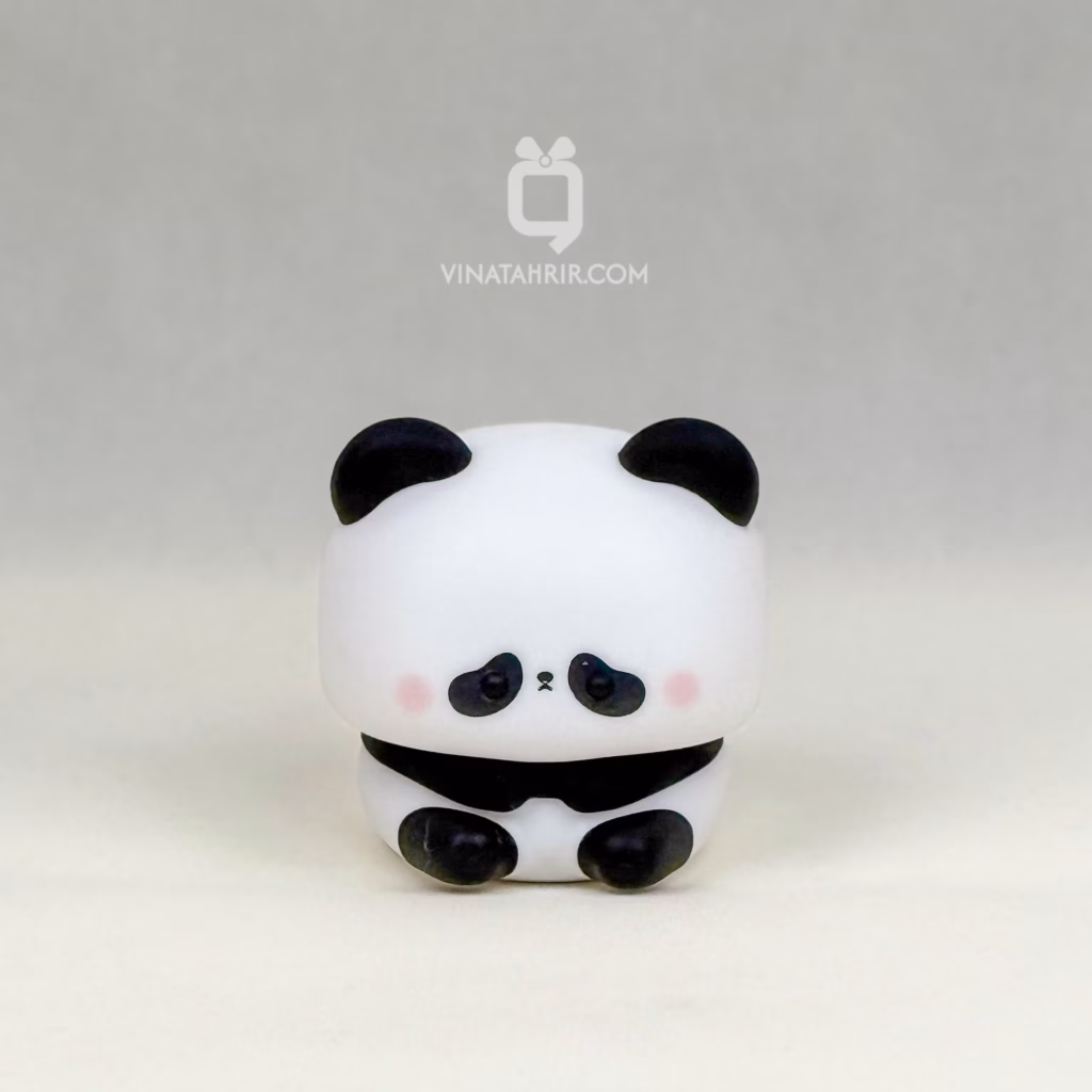چراغ خواب سیلیکونی پاندا کله گنده (Big Head Panda): شب‌خواب لمسی