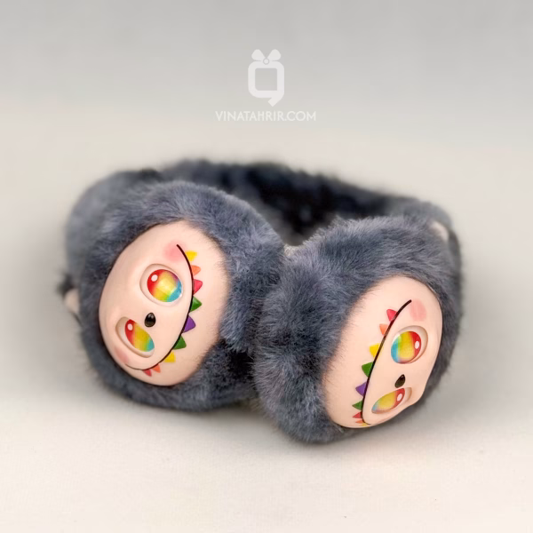 گوشگیر طرح لبوبو (Labubu): اکسسوری زمستانی فانتزی Pop Mart